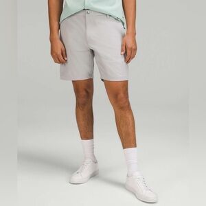 Lululemon Commission Classic Fit Shorts 7” in Seal Grey, size 30